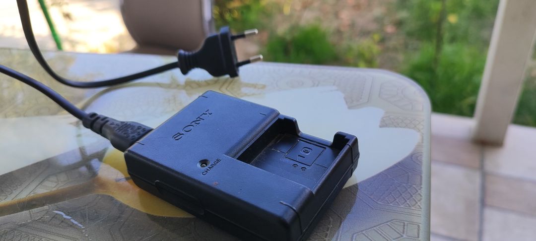 Sony Cyber-shot 8.1 Mega Pixels — Foto və video texnikası, Bakı (4)