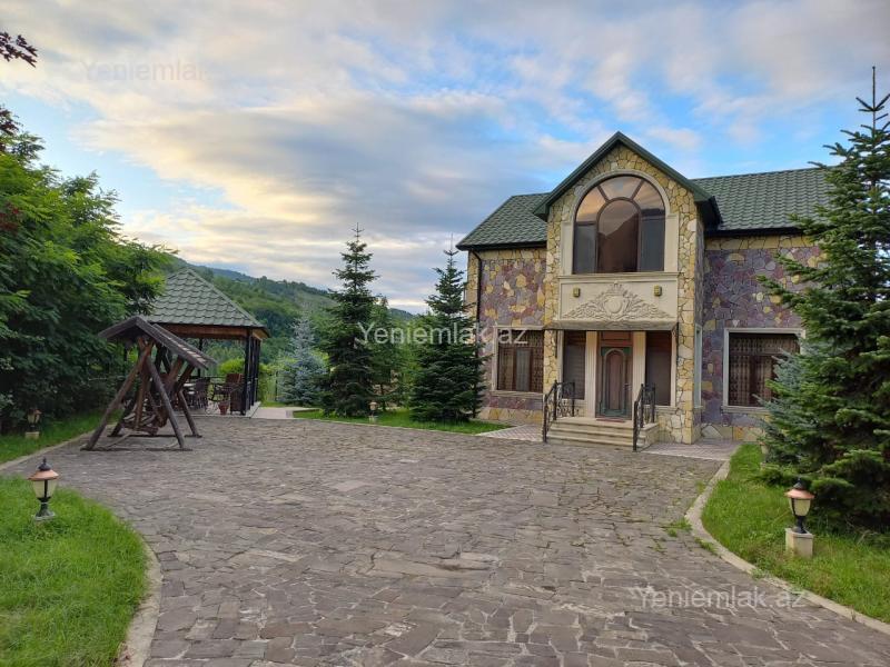 Günlük 5 otaqlı Həyət evi / Villa, 222 m², Quba — Ev, villa, Quba