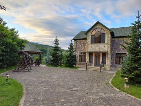 Günlük 5 otaqlı Həyət evi / Villa, 222 m², Quba — Quba