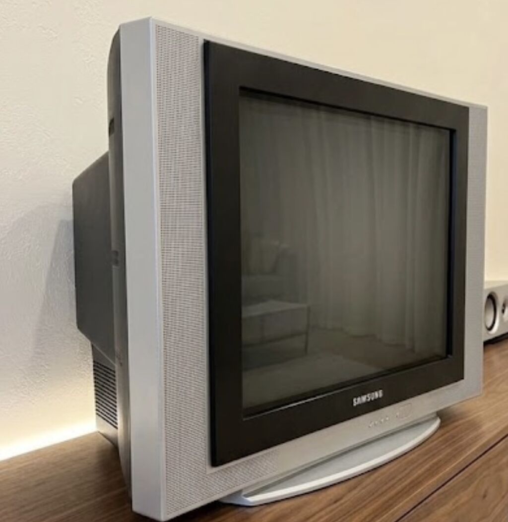 Samsung CRT televizor - Ekran: təxminən 28–32 düym diaqonal, şüşə CRT — Televizorlar, Bakı
