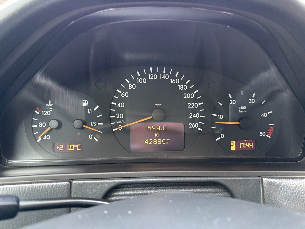Mercedes E 270, 2.7 L, 2001 il, 488 000 km 10-ON-151 — Avtomobillər, Cəlilabad (8)
