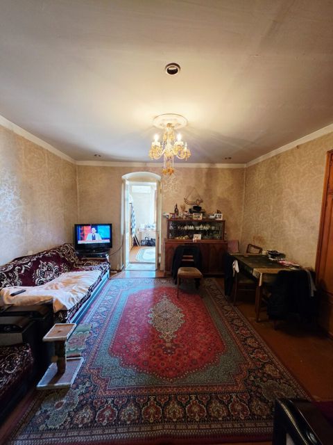 Həyət evi, Səbail r — Bakı