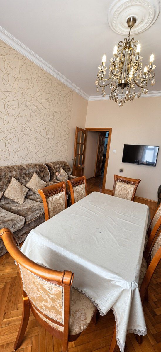 İcarəyə verilir 3 otaqlı köhnə tikili 85 m² — Mənzil, Bakı