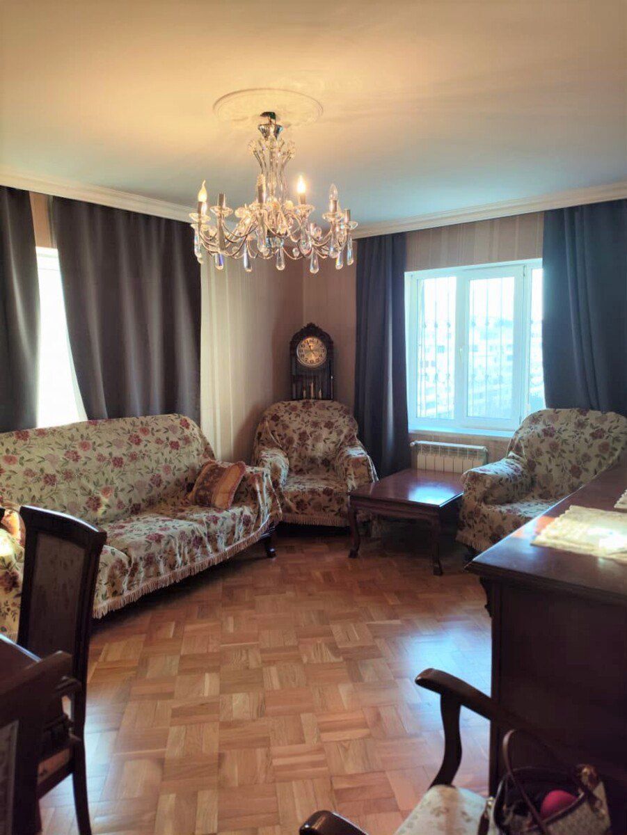 İcarəyə verilir 2 otaqlı köhnə tikili 60 m² — Mənzil, Bakı