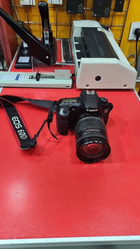 Fotoaparat Canon EOS 60D — Bakı