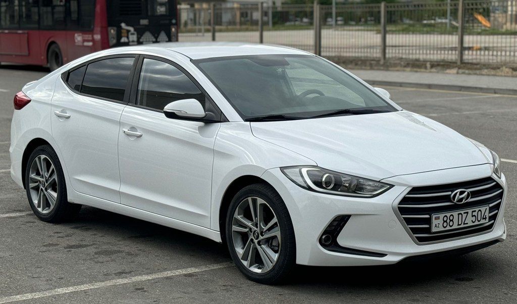 Hyundai Avante, 1.6 L, 2017 il, 83 000 km 88-DZ-504 — Avtomobillər, Bakı (2)