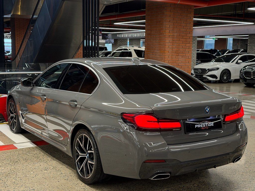 BMW 530e, 2.0 L, 12 kWh, 2021 il, 80 000 km — Avtomobillər, Bakı (4)