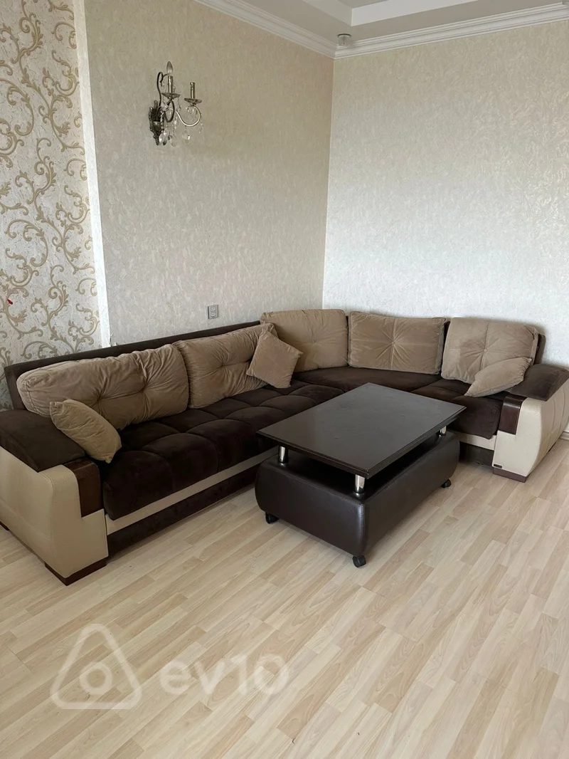 2 otaqlı mənzil, 94 m², Bakıxanov qəsəbəsi Sakit qocayev küçəsi 27C — kirayə — Bakı