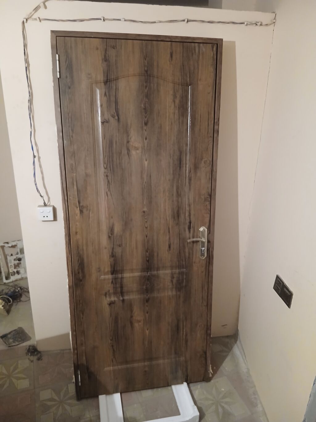 Yataq otağı üçün İşlənmiş Otaq qapısı Ünvandan götürmə — Pəncərələr, qapılar, balkonlar, Sumqayıt (2)