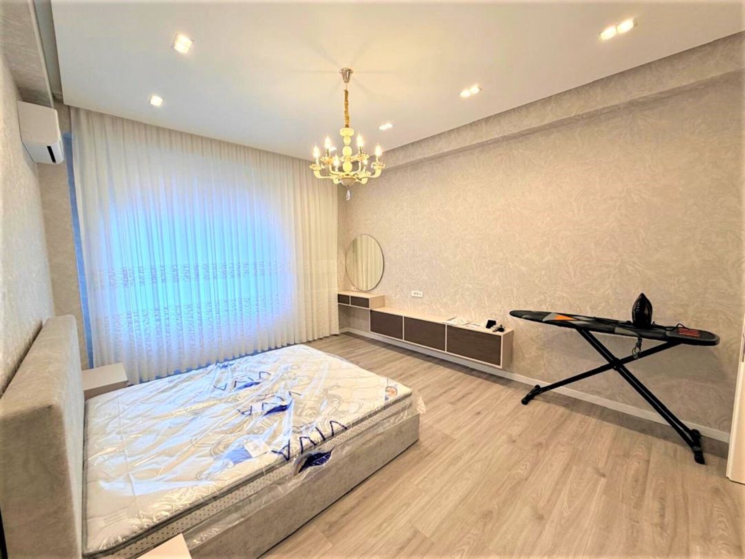 İcarəyə verilir 4 otaqlı yeni tikili 190 m² — Mənzil, Bakı (8)