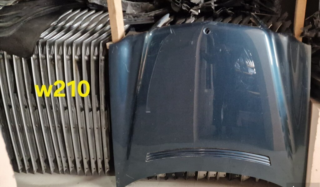 Ön kapot Mercedes W202, W204, W208, W209, W210, W211, W212 — Bakı