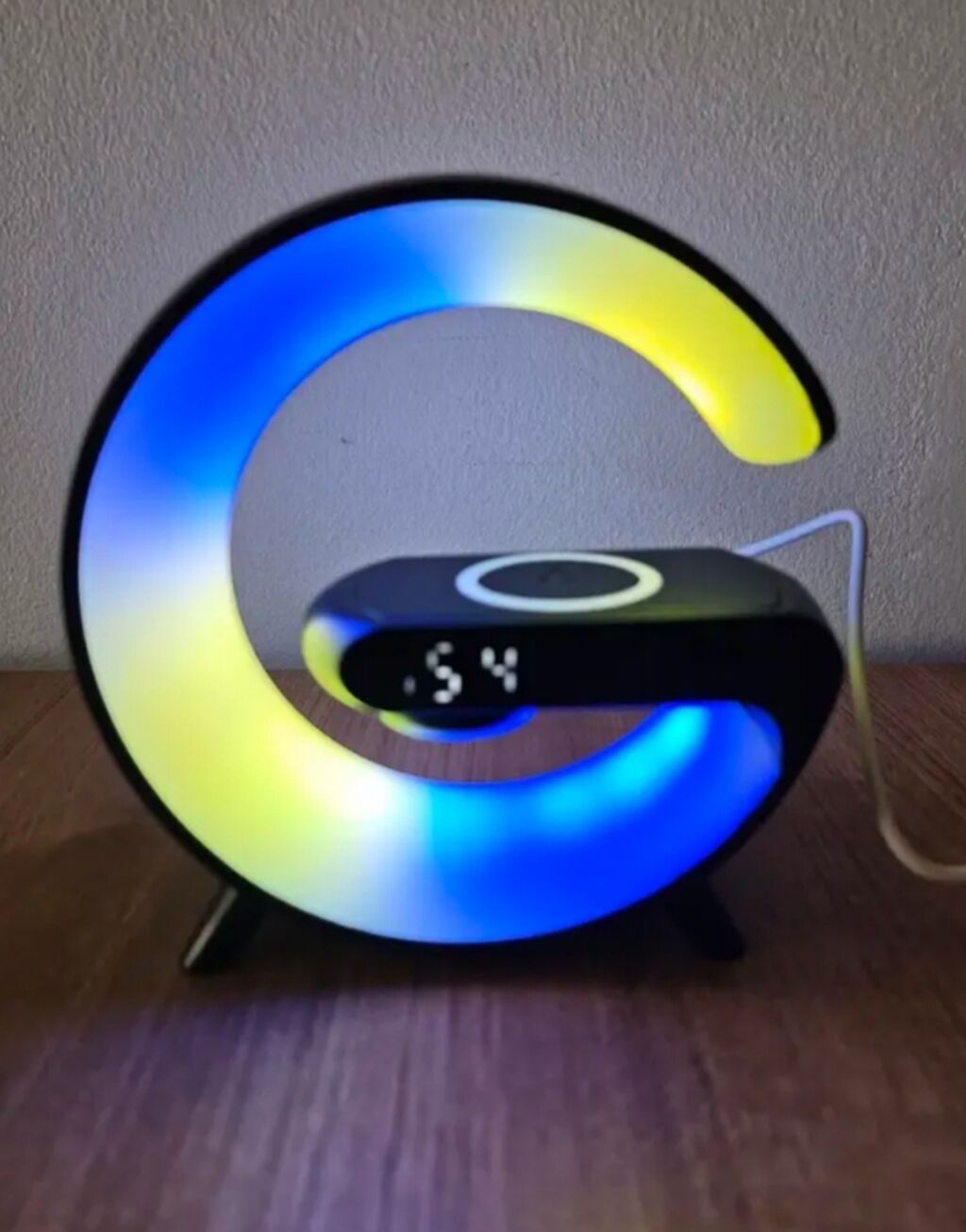 RGB “G” formalı masaüstü saat-lampa və simsiz şarj qurğusu (3‑ü 1-də) — Döşəmə və stol lambaları, Bakı (2)