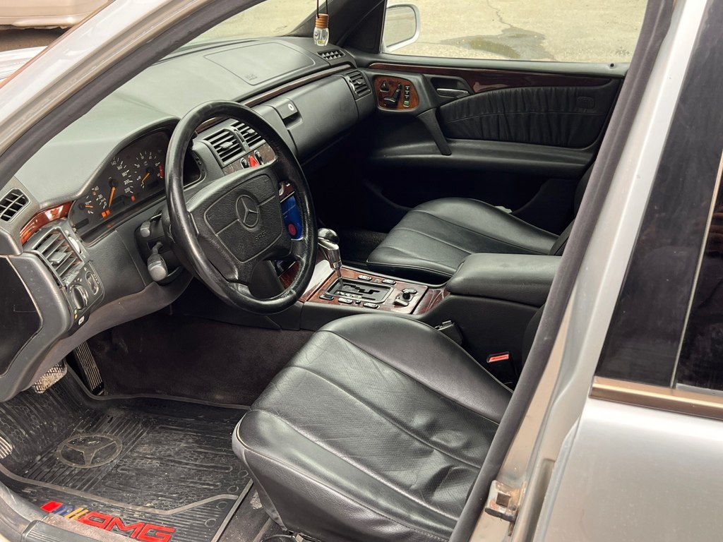 Mercedes E 220, 2.2 L, 1998 il, 308 000 km 09-BY-391 — Avtomobillər, Sumqayıt (7)