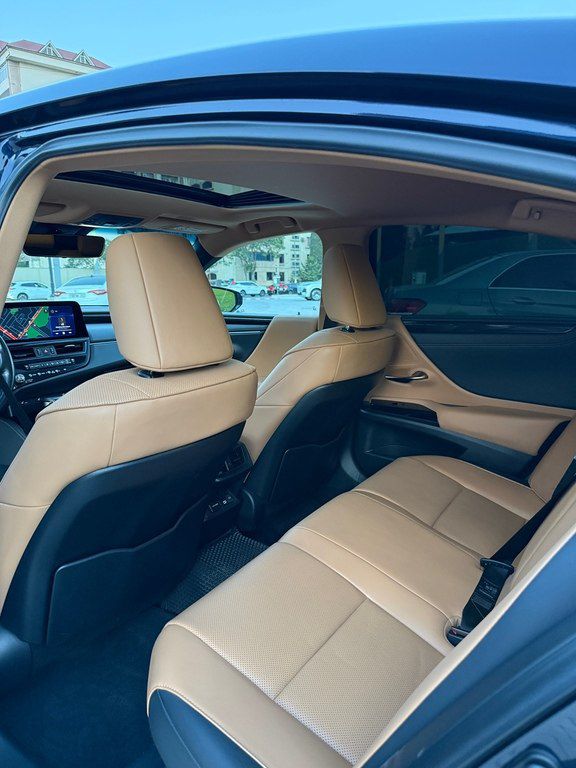 Lexus ES 300h, 2.5 L, 1.3 kWh, 2024 il, 103 000 km — Avtomobillər, Bakı (10)