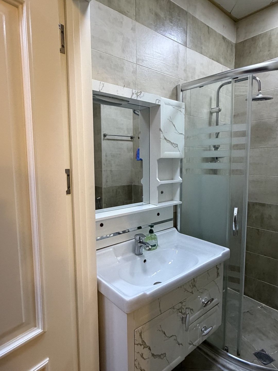 İcarəyə verilir 4 otaqlı yeni tikili 150 m² — Mənzil, Bakı (8)