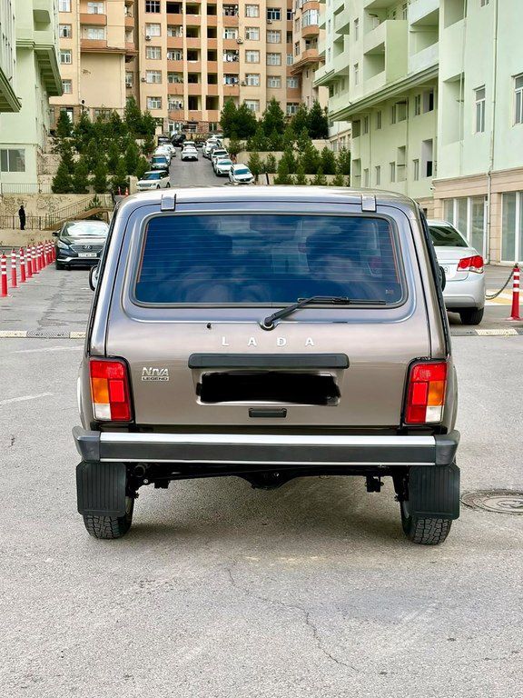 Lada (VAZ) Niva, 1.7 L, 2024 il, 27 000 km — Avtomobillər, Bakı (12)