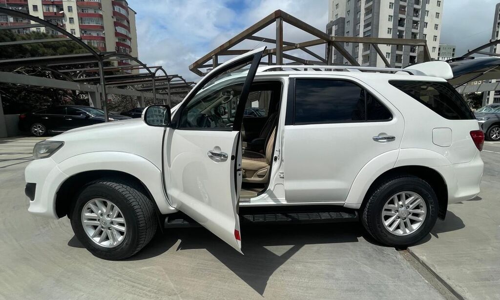 Toyota Fortuner: 2.7 l 2013 il Ofrouder/SUV — Avtomobillər, Bakı (4)