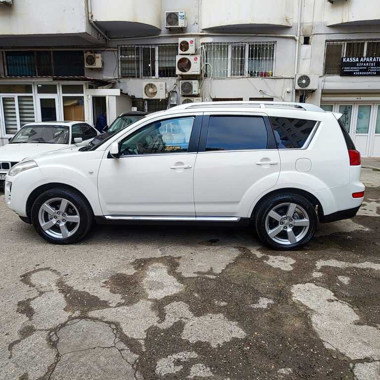 Peugeot 4007, 2.4 L, 2009 il, 330 000 km 90-GX-890 — Avtomobillər, Bakı (4)