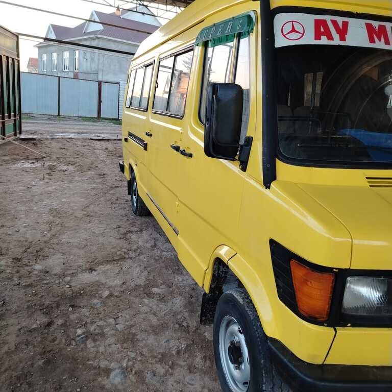Mercedes 208 D, 2.1 L, 1994 il, 140 000 km 10-VG-721 — Avtomobillər, Biləsuvar (10)