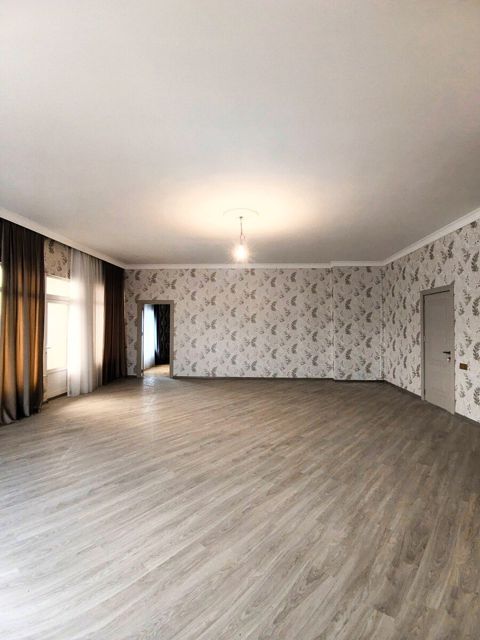 Satılır 2 otaqlı yeni tikili 130 m² — Bakı
