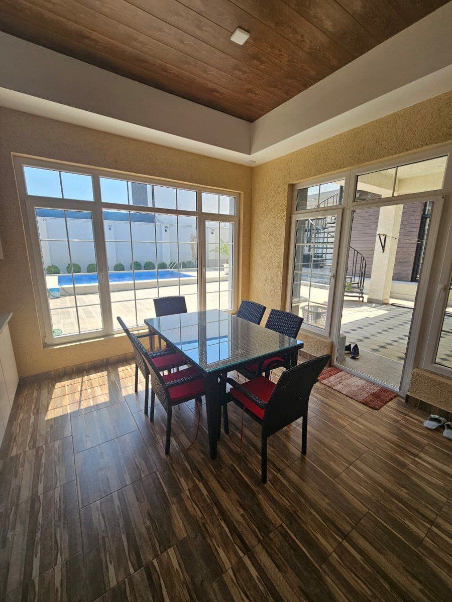 Satılır 5 otaqlı həyət evi/bağ evi 200 m² — Ev, villa, Bakı (9)