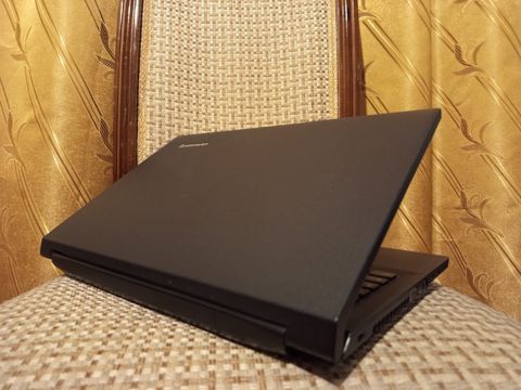 Lenovo b590 — Bakı