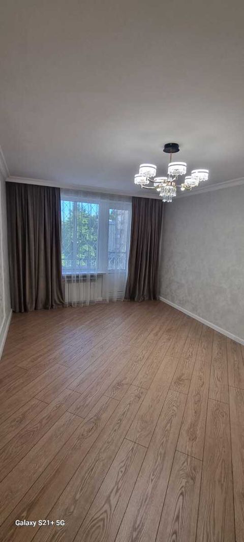 Satılır 3 otaqlı köhnə tikili 75 m² — Bakı
