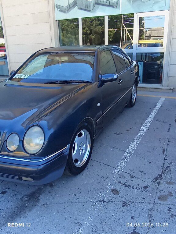 Mercedes E 220, 2.2 L, 1996 il, 562 378 km 10-UT-065 — Avtomobillər, Bakı (5)