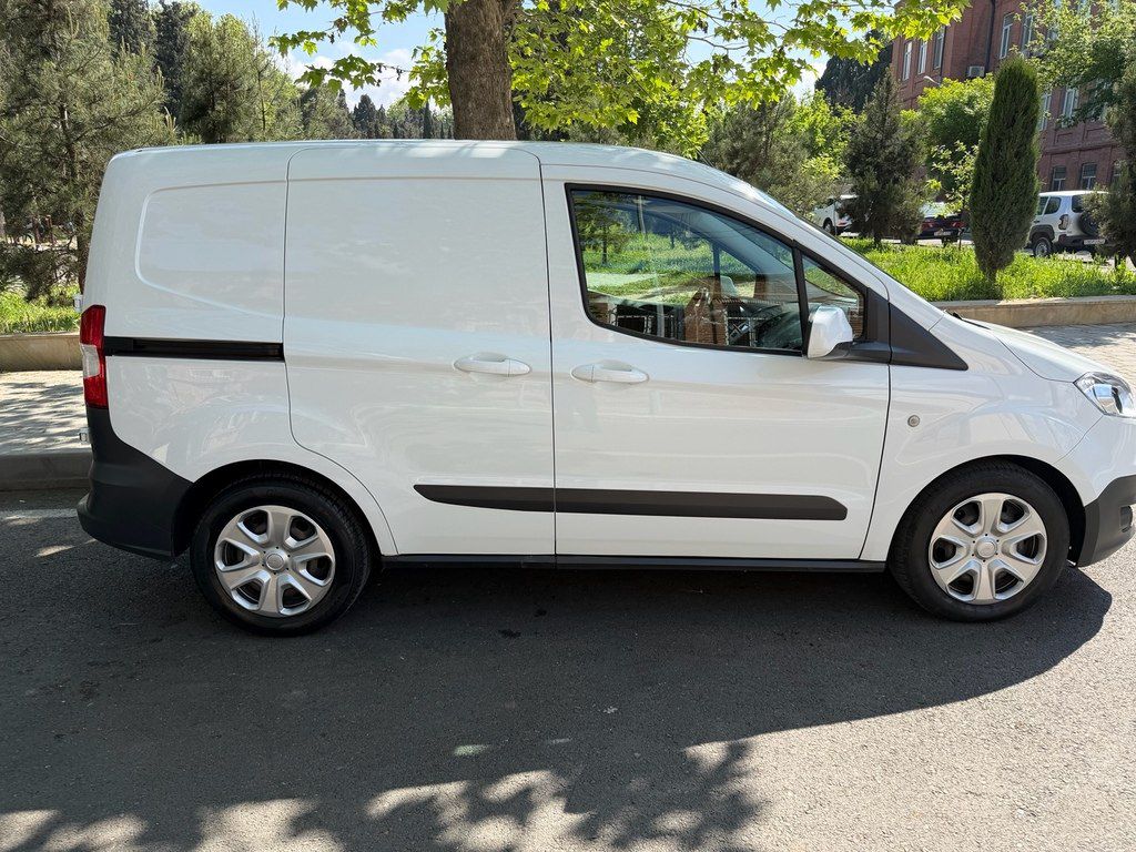Ford Transit Courier, 1.0 L, 2017 il, 190 000 km 77-QV-504 — Avtomobillər, Gəncə (9)