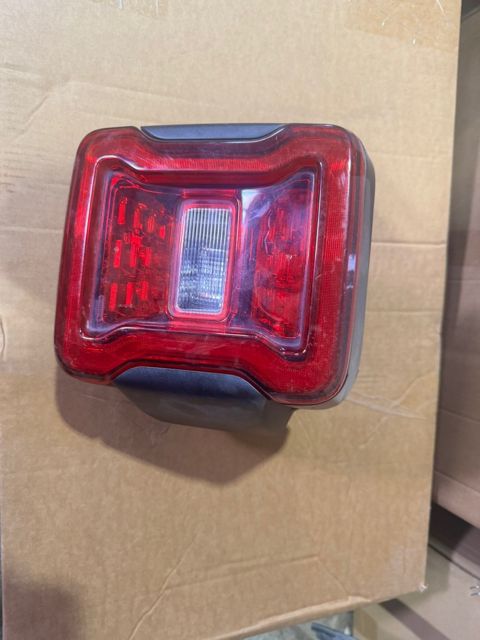 Jeep Wrangler JL sağ stop işığı — Bakı