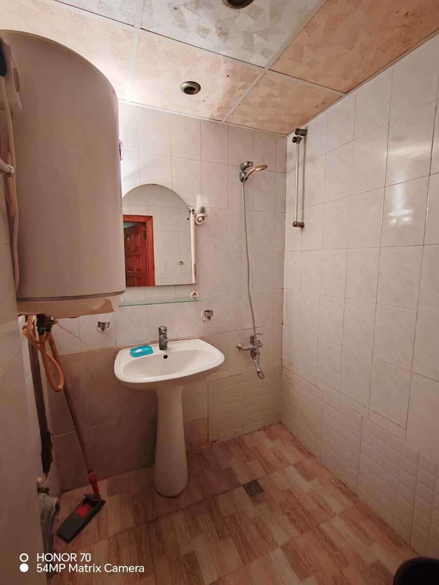 İcarəyə verilir 3 otaqlı köhnə tikili 80 m² — Mənzil, Bakı (12)