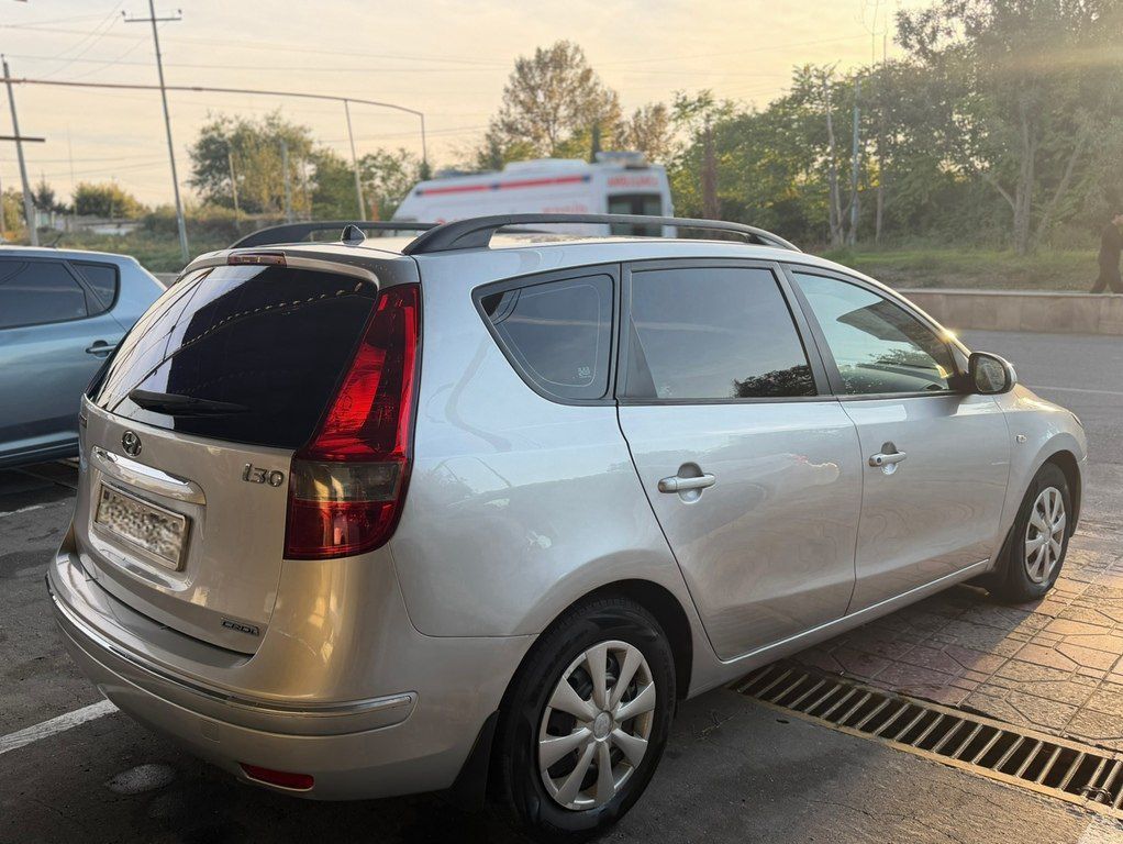 Hyundai i30, 1.6 L, 2009 il, 278 000 km — Avtomobillər, Ağcabədi (7)