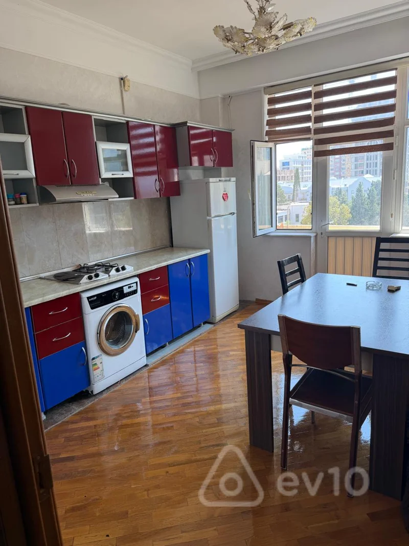 2 otaqlı mənzil, 70 m², Süleyman Vəzirov küç. — kirayə — Mənzil, Bakı (2)