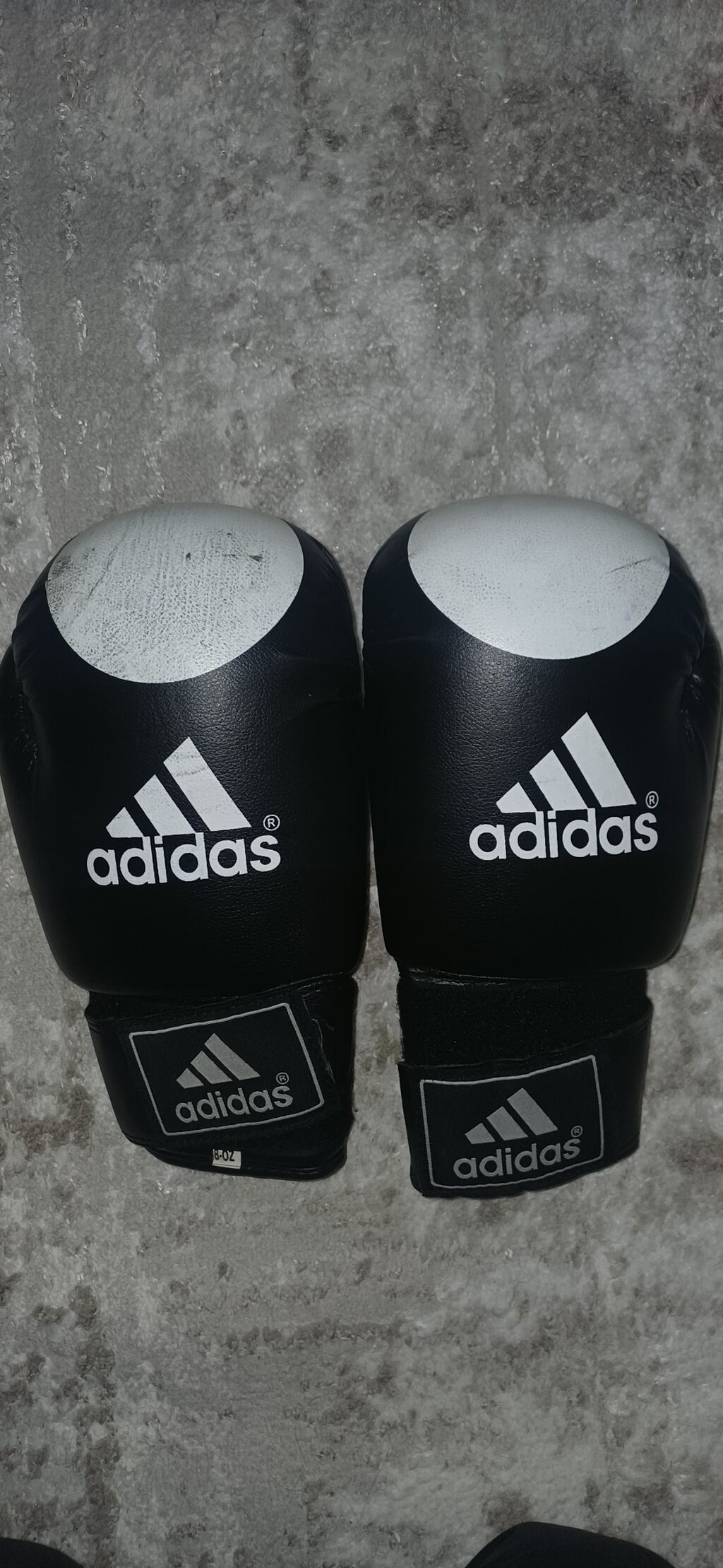 Adidas boks əlcəkləri - Rəng: qara, üst hissədə ağ zərbə səthi — Döyüş sənətləri, Bakı