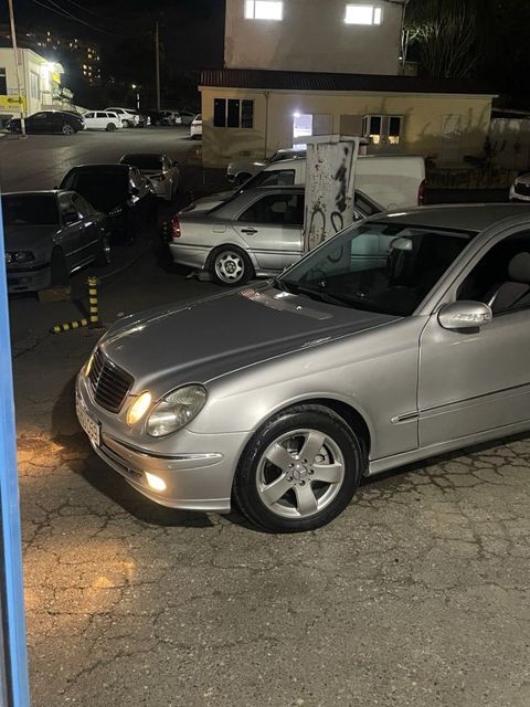 Mercedes E 200, 1.8 L, 2003 il, 380 000 km — Bakı