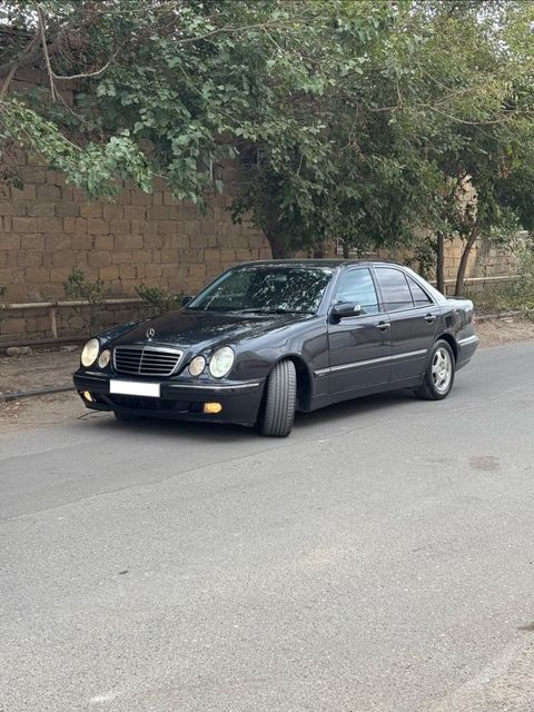 Mercedes E 240, 2.4 L, 2000 il, 400 000 km — Bakı