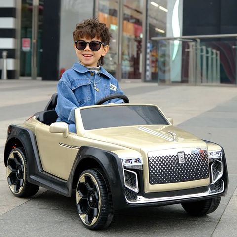 Uşaq avtomobili "Rolls-Royce" — Bakı