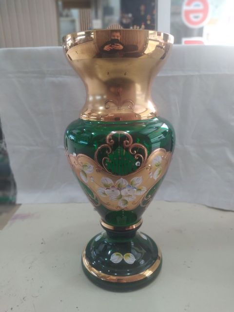 Bir vaza, Bogem şüşəsi — Bakı