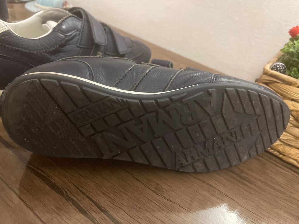 Armani 37 size kişi idman üslublu ayaqqabıları - Model: Velkro — Krossovkalar, Bakı (2)