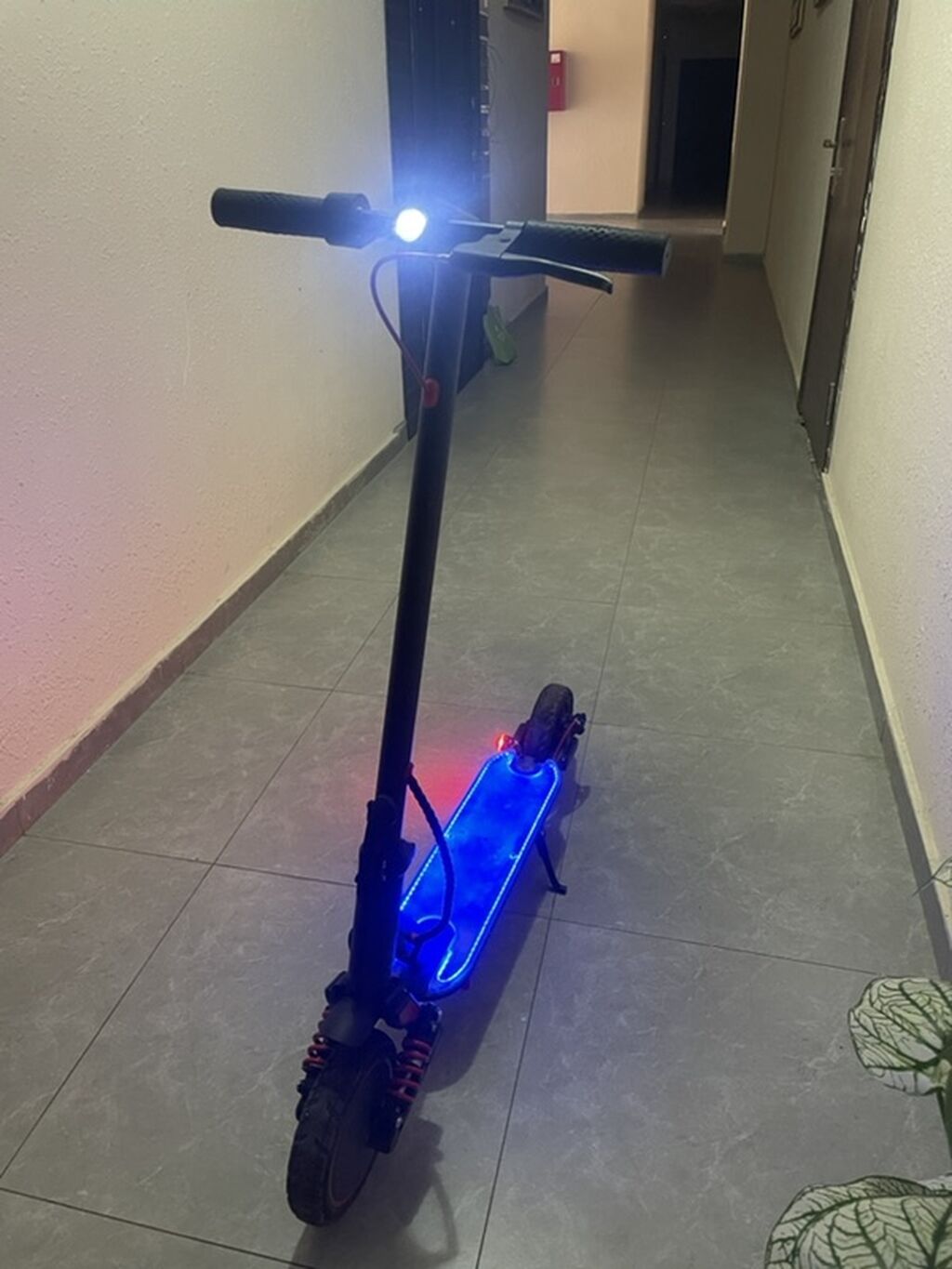 İşlənmiş Elektrik samokat 7", 351 - 500 Vt, 16 - 25 km/s, Pulsuz çatdırılma — Skuterlər, Masazır (4)