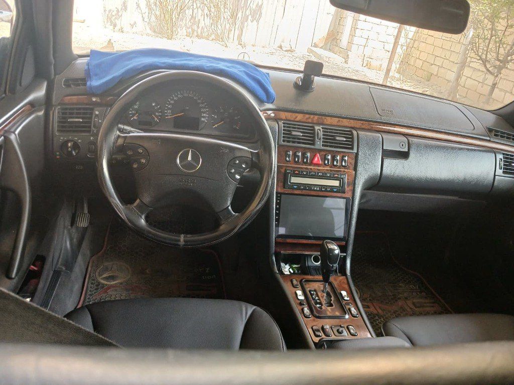 Mercedes E 220, 2.2 L, 2001 il, 480 000 km 99-EE-836 — Avtomobillər, Hacıqabul (3)