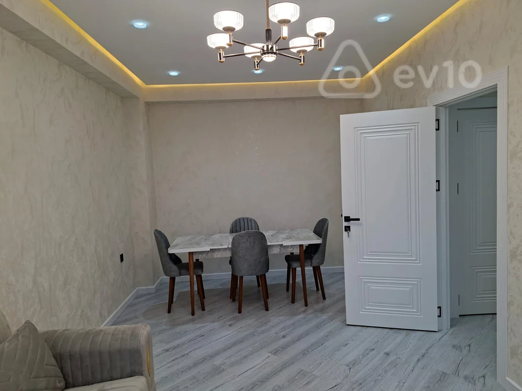 3 otaqlı mənzil, 100 m², Rustem rustemov — kirayə — Mənzil, Bakı (2)