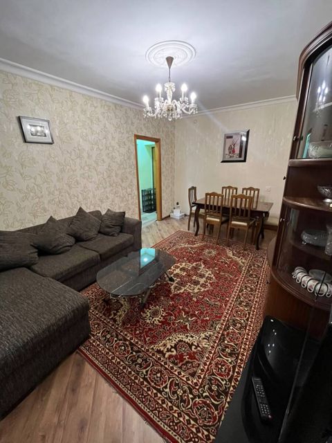 Satılır 2 otaqlı köhnə tikili 40 m² — Bakı