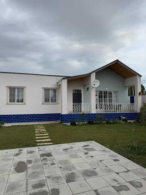 Bağ evi, Binə qəs — Bakı