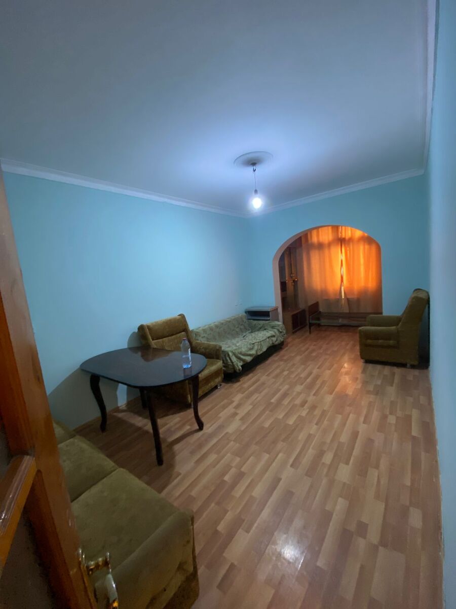 Satılır 2 otaqlı köhnə tikili 70 m² — Mənzil, Bakı (9)