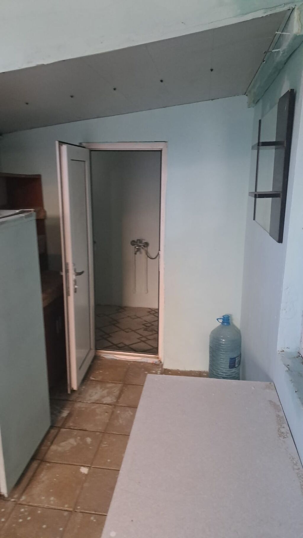 40 kv. m, 1 otaqlı, Qaz, İşıq, Su — Ev, villa, Bakı (3)