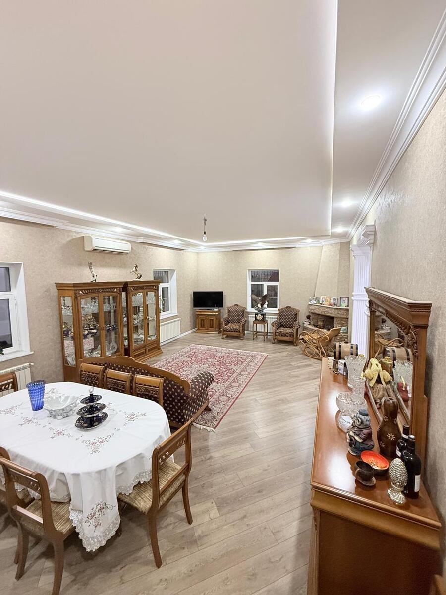 Satılır 4 otaqlı həyət evi/bağ evi 220 m² — Ev, villa, Bakı (12)