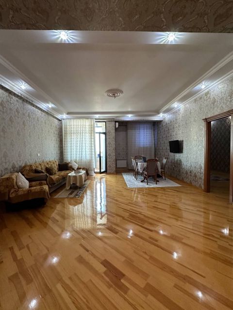 Satılır 3 otaqlı yeni tikili 105 m² — Bakı