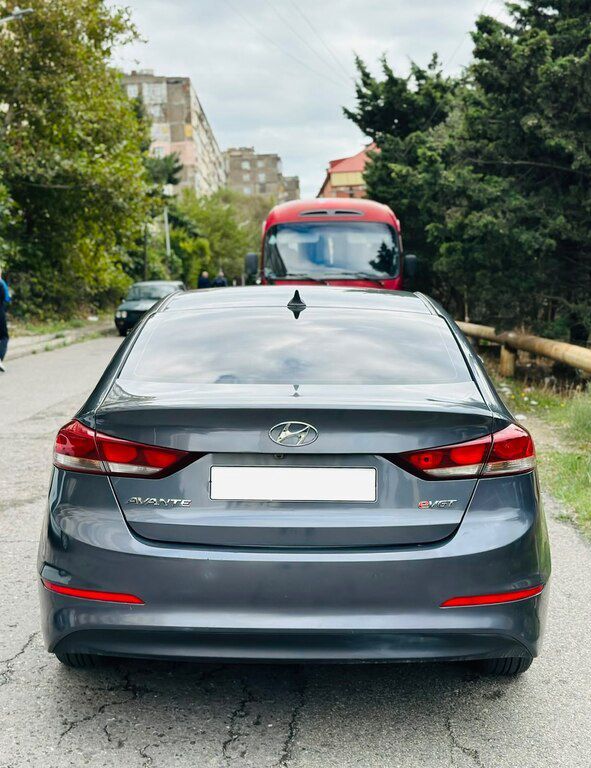 Hyundai Avante, 1.6 L, 2016 il, 192 000 km — Avtomobillər, Bakı (2)
