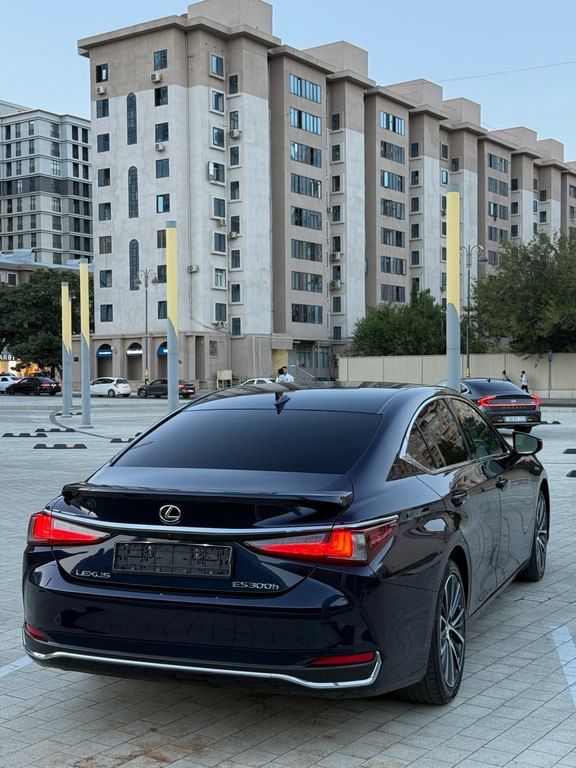 Lexus ES 300h, 2.5 L, 1.3 kWh, 2024 il, 103 000 km — Avtomobillər, Bakı (4)